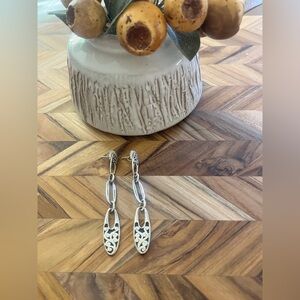 Elegant Silver Filigree Dangle Earrings